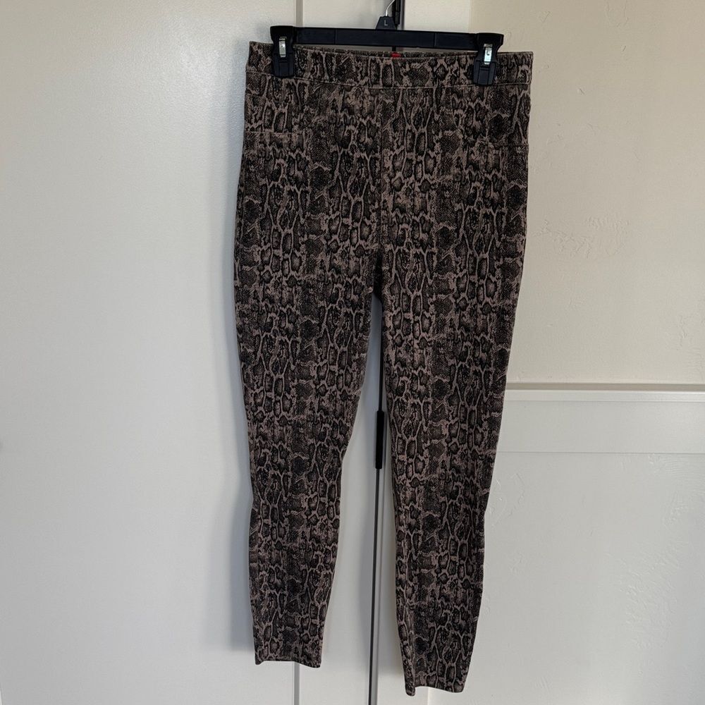 SPANX Jean-ish Ankle Leggings Snakeskin Print Taupe Black Slim Stretch Size L